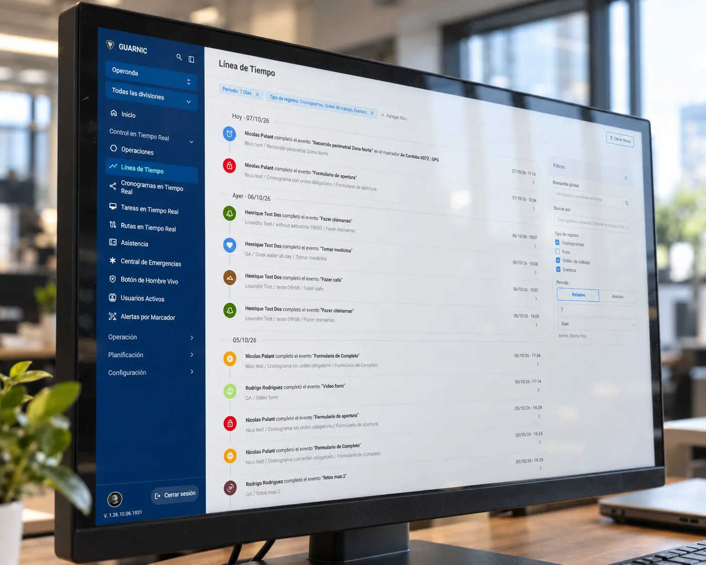 Supervisor revisando el historial de eventos y novedades